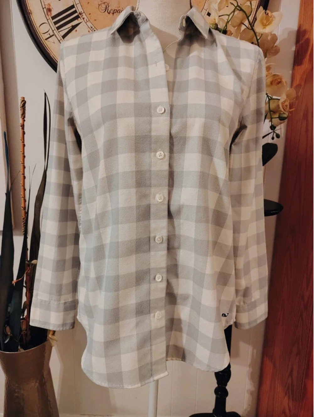 Vineyard Vines Gray & White Checkered Button-Up | Size 2